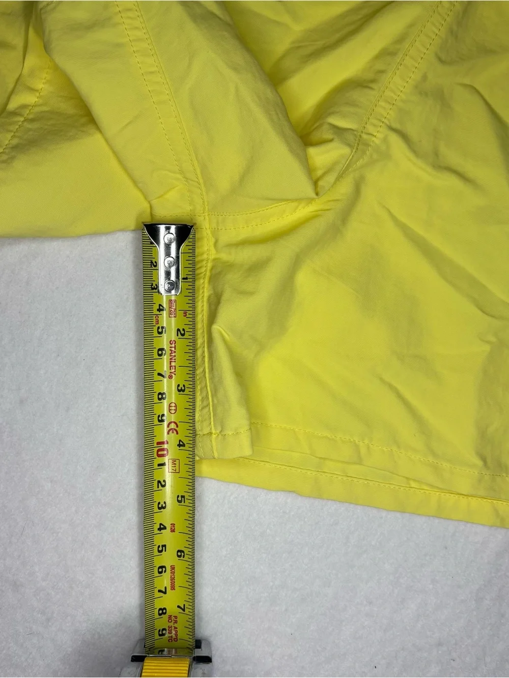Patagonia Womans Bright Yellow 4 inch Elastic-Waist Shorts Size Medium